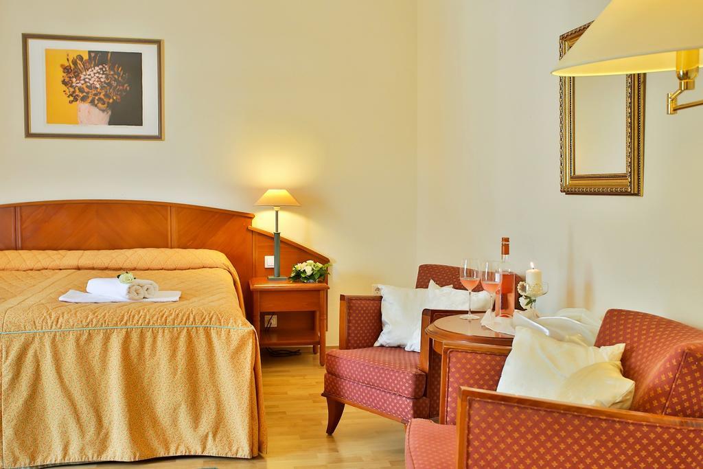 Hotel Rittinger Bonyhád Zimmer foto